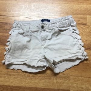 Chic White Denim Shorts [USED]